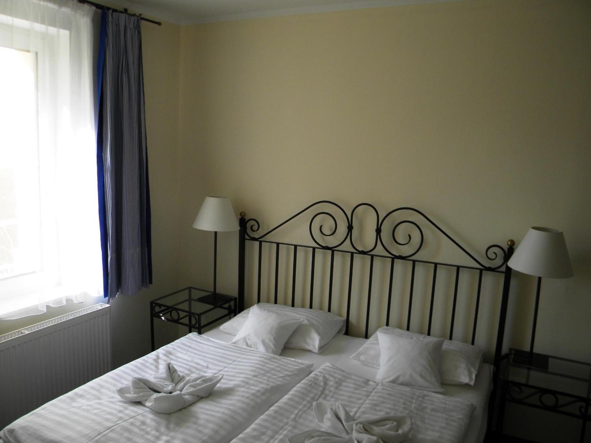 Apartment Barbara Marianske Lazne Ngoại thất bức ảnh